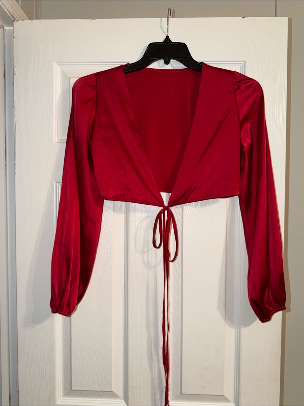 Red Satin Cropped Tie Front Top XS Y2K Coquette Long Sleeve